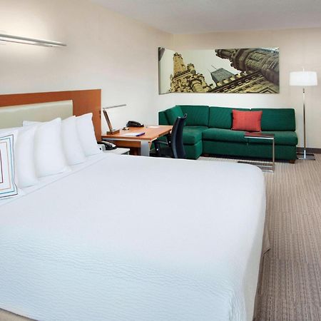 Springhill Suites Chicago Downtown/River North Екстериор снимка