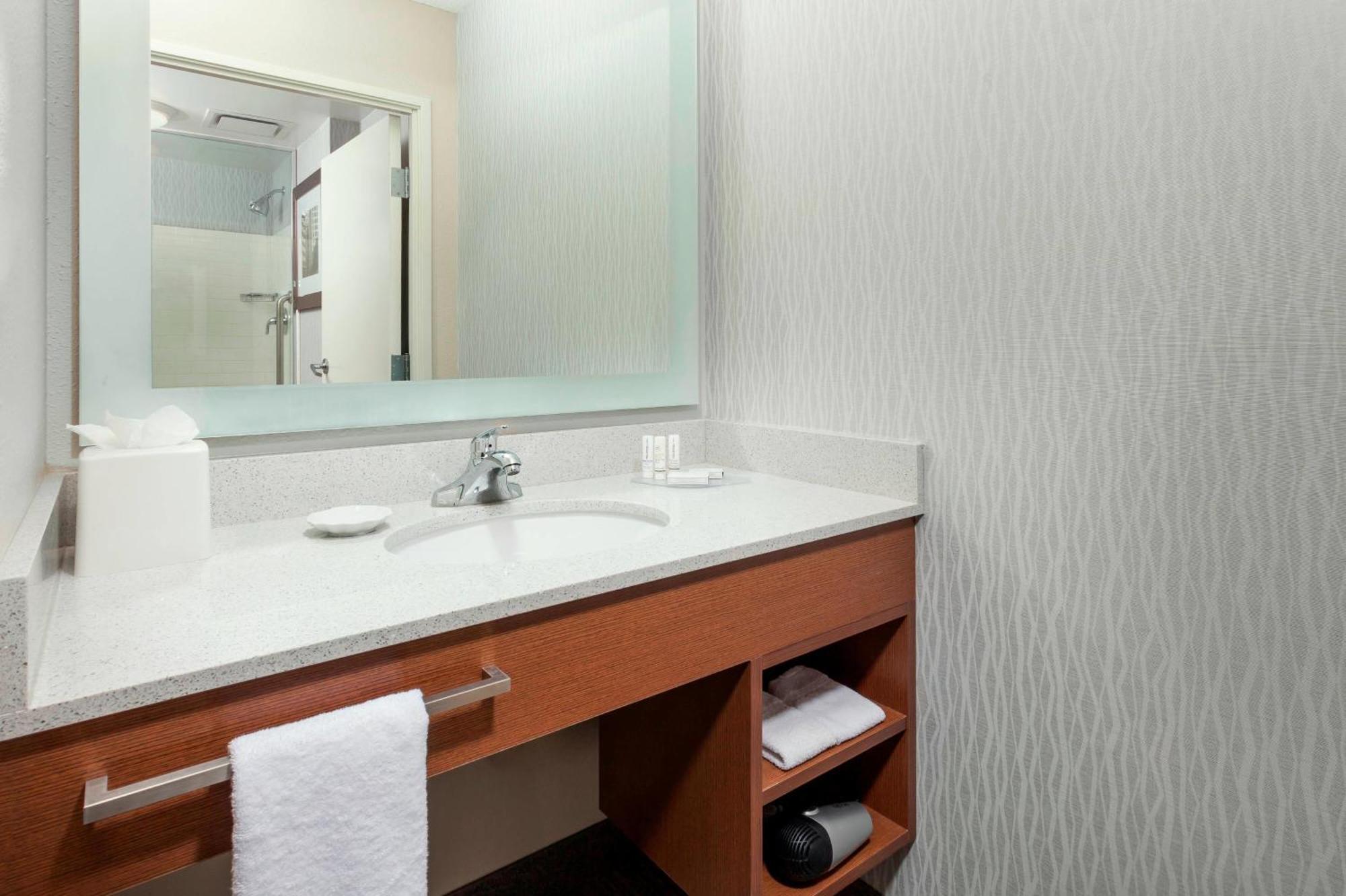 Springhill Suites Chicago Downtown/River North Екстериор снимка
