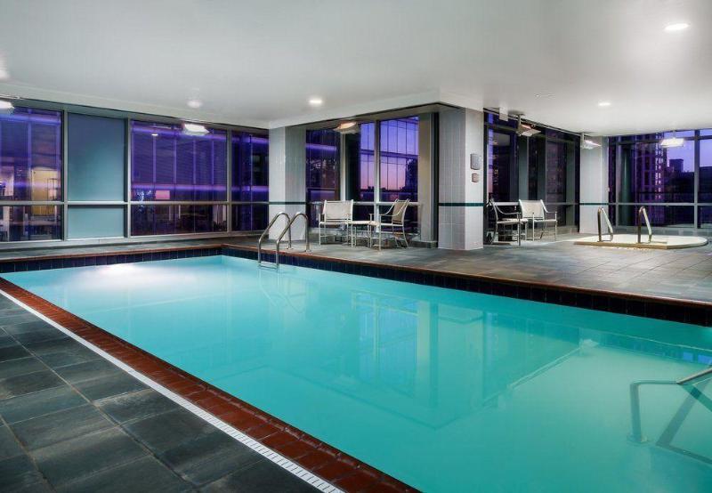Springhill Suites Chicago Downtown/River North Екстериор снимка