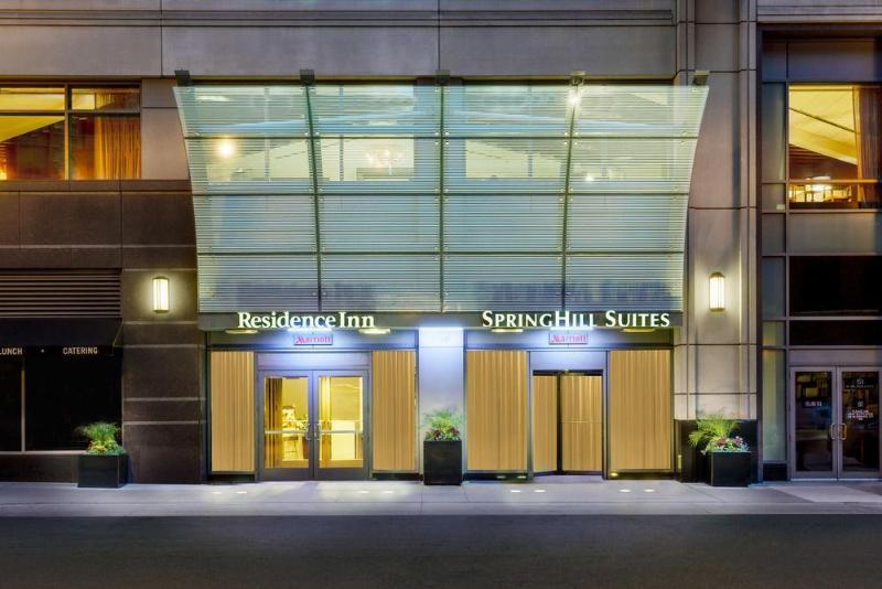 Springhill Suites Chicago Downtown/River North Екстериор снимка